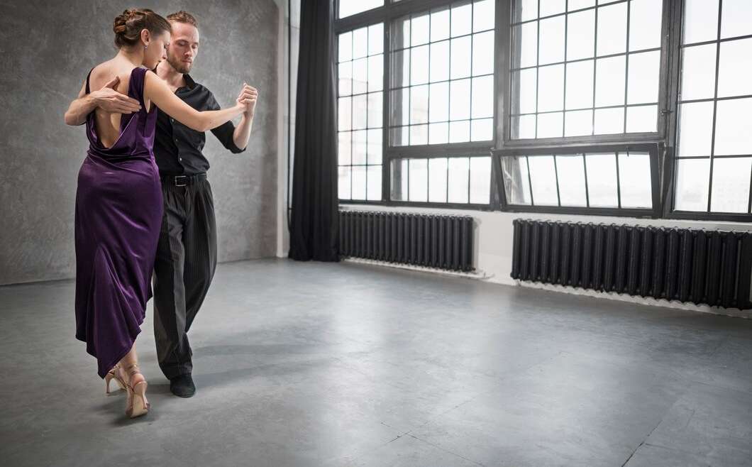 Odkrywaj magię tańca towarzyskiego: od podstaw do zaawansowanych technik