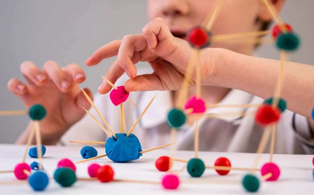 Jak pedagogika Marii Montessori wspiera rozwój emocjonalny i społeczny dzieci w wieku przedszkolnym