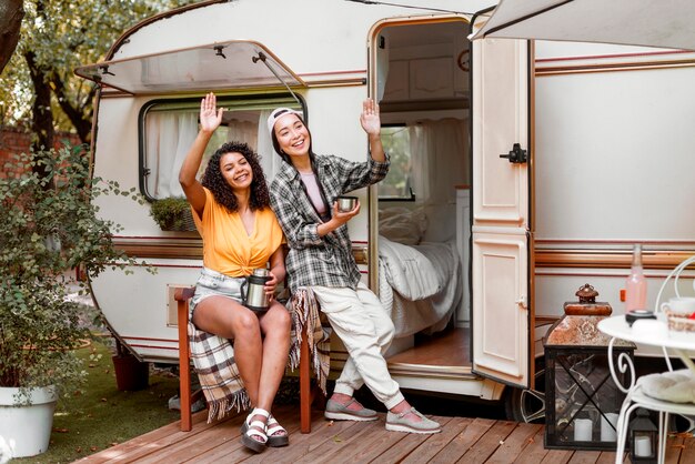Czy podróżowanie kamperem to najlepszy sposób na niezależne wakacje?